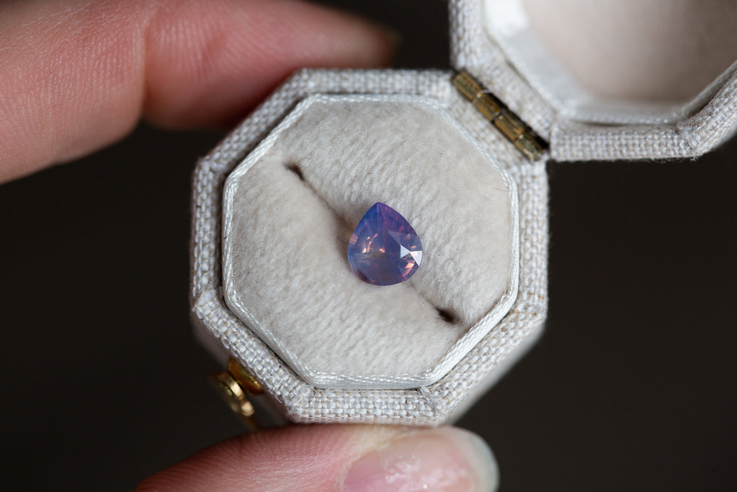 Load image into Gallery viewer, 1.18ct pear opalescent purple sapphire
