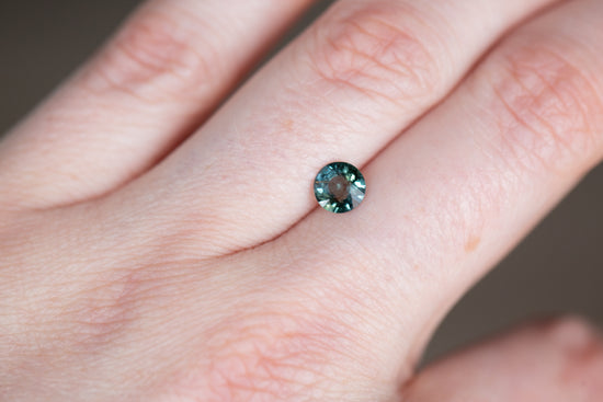 .88ct round blue green sapphire