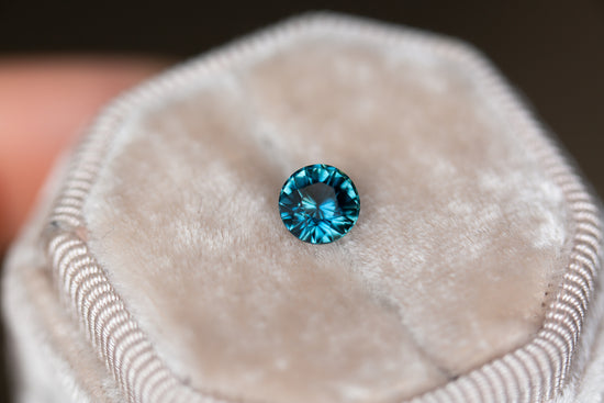1.33ct round blue green sapphire