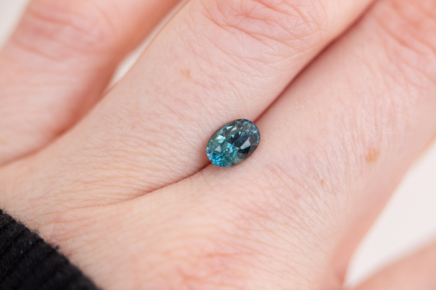 1.22ct oval blue green sapphire