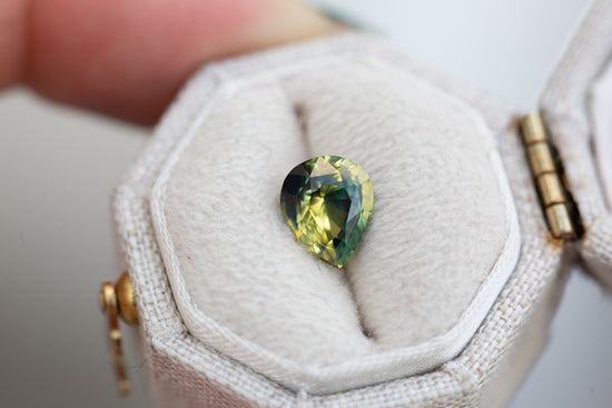 Load image into Gallery viewer, 1.89ct pear yellow green parti sapphire
