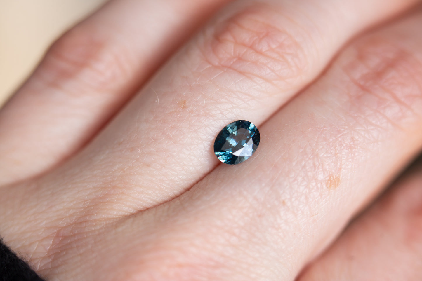 1.03ct oval blue green sapphire