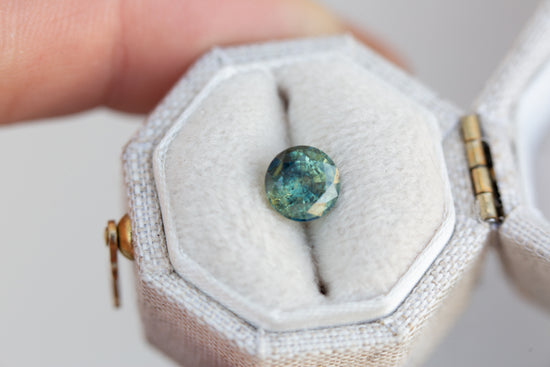 1.4ct round green blue sapphire
