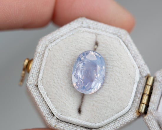 4.57ct oval opalescent lavender sapphire