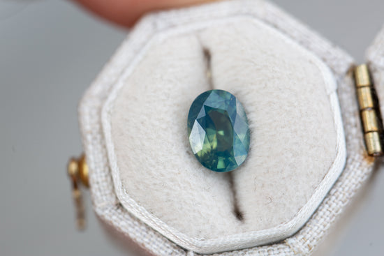 2.18ct oval opalescent teal green sapphire