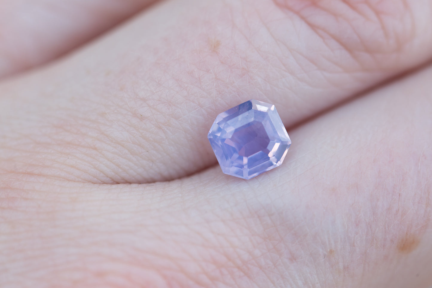 Load image into Gallery viewer, 1.83ct octagonal step cut opalescent lavender sapphire
