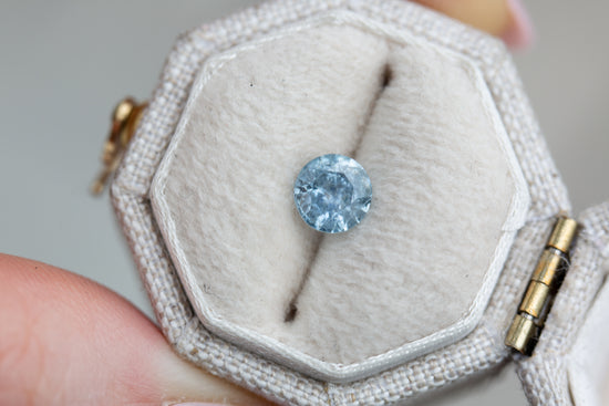 Load image into Gallery viewer, .7ct round medium blue sapphire
