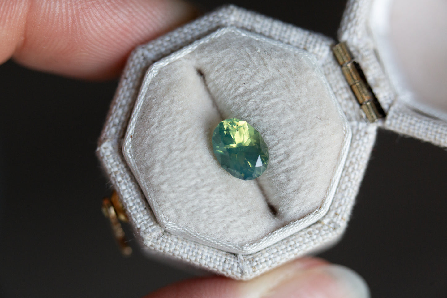 Load image into Gallery viewer, 1.57ct rare oval opalescent teal sapphire
