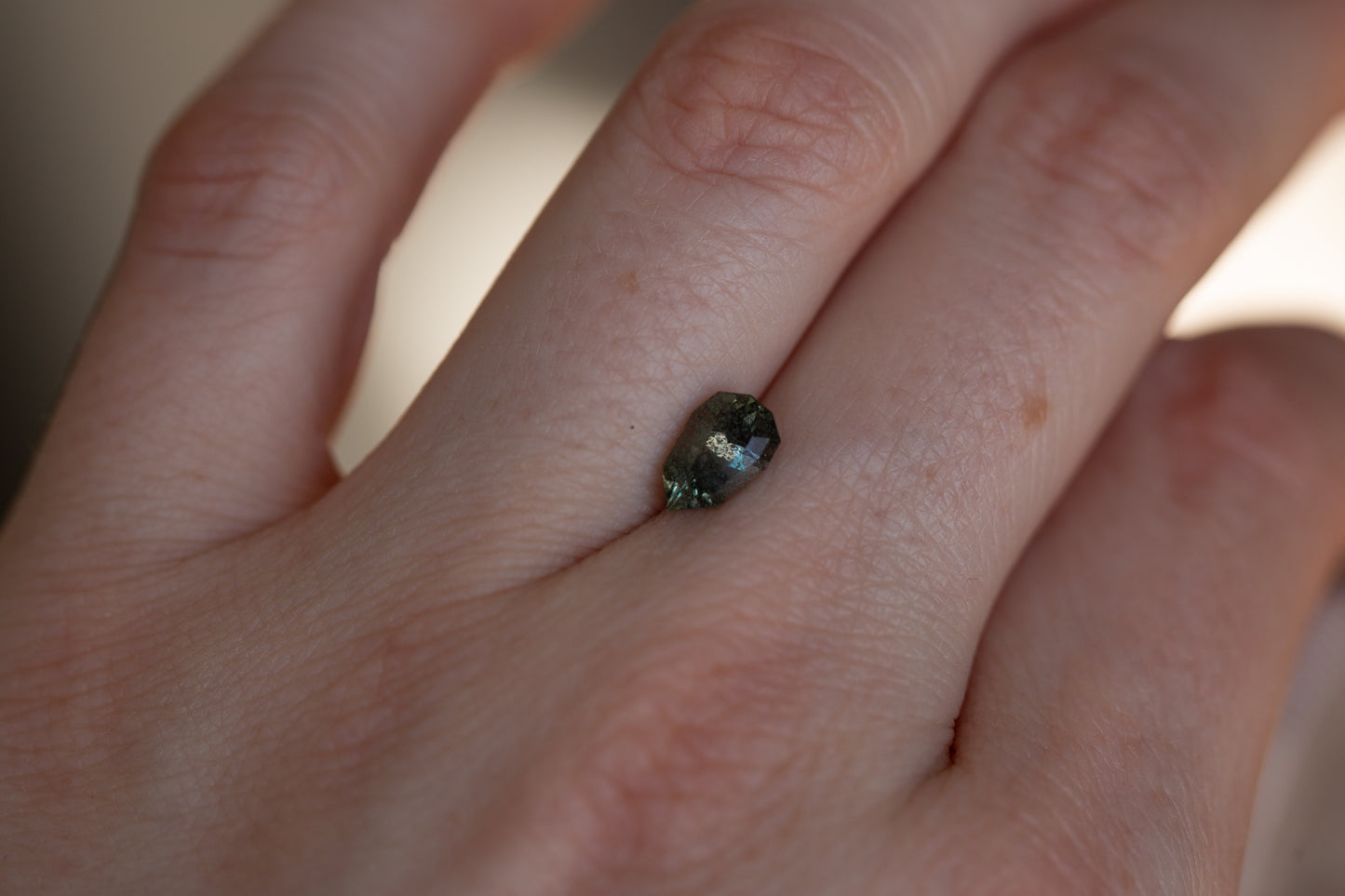 Load image into Gallery viewer, 1.48ct green pear Sri Lankan sapphire
