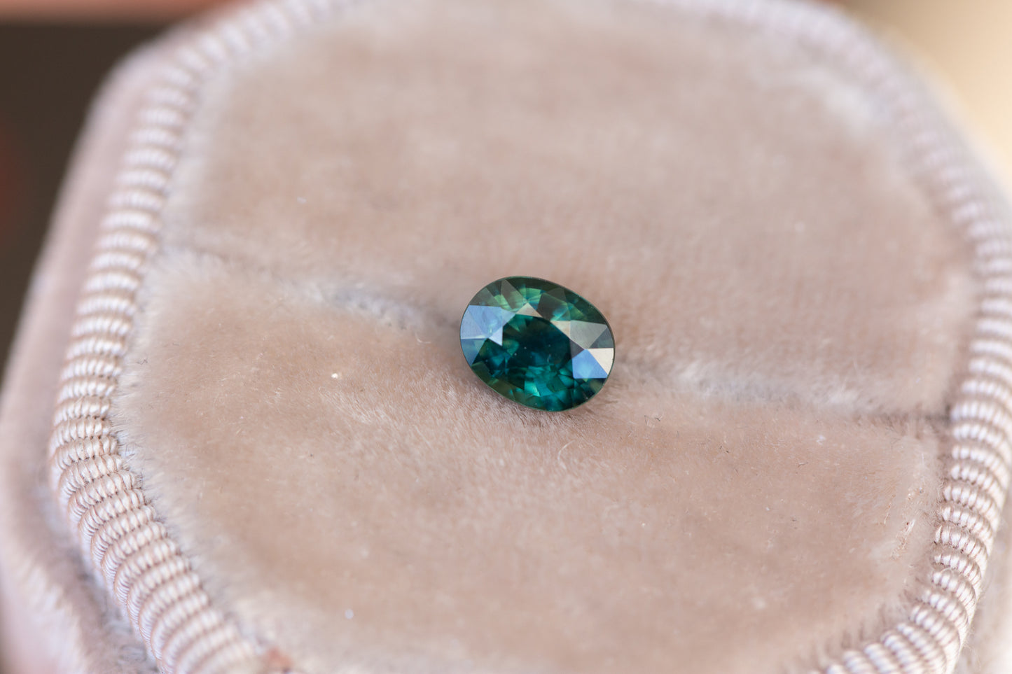 1.09ct oval blue green sapphire