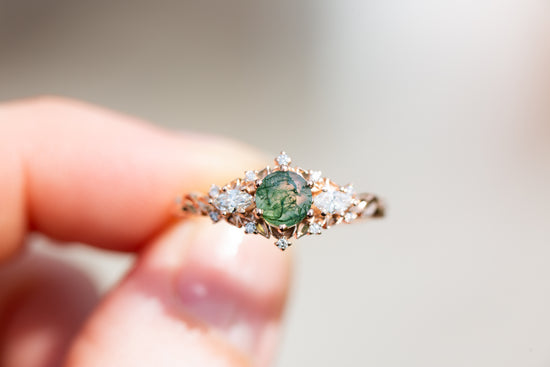 Briar rose three stone with moss agate