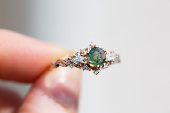 Briar rose three stone with moss agate