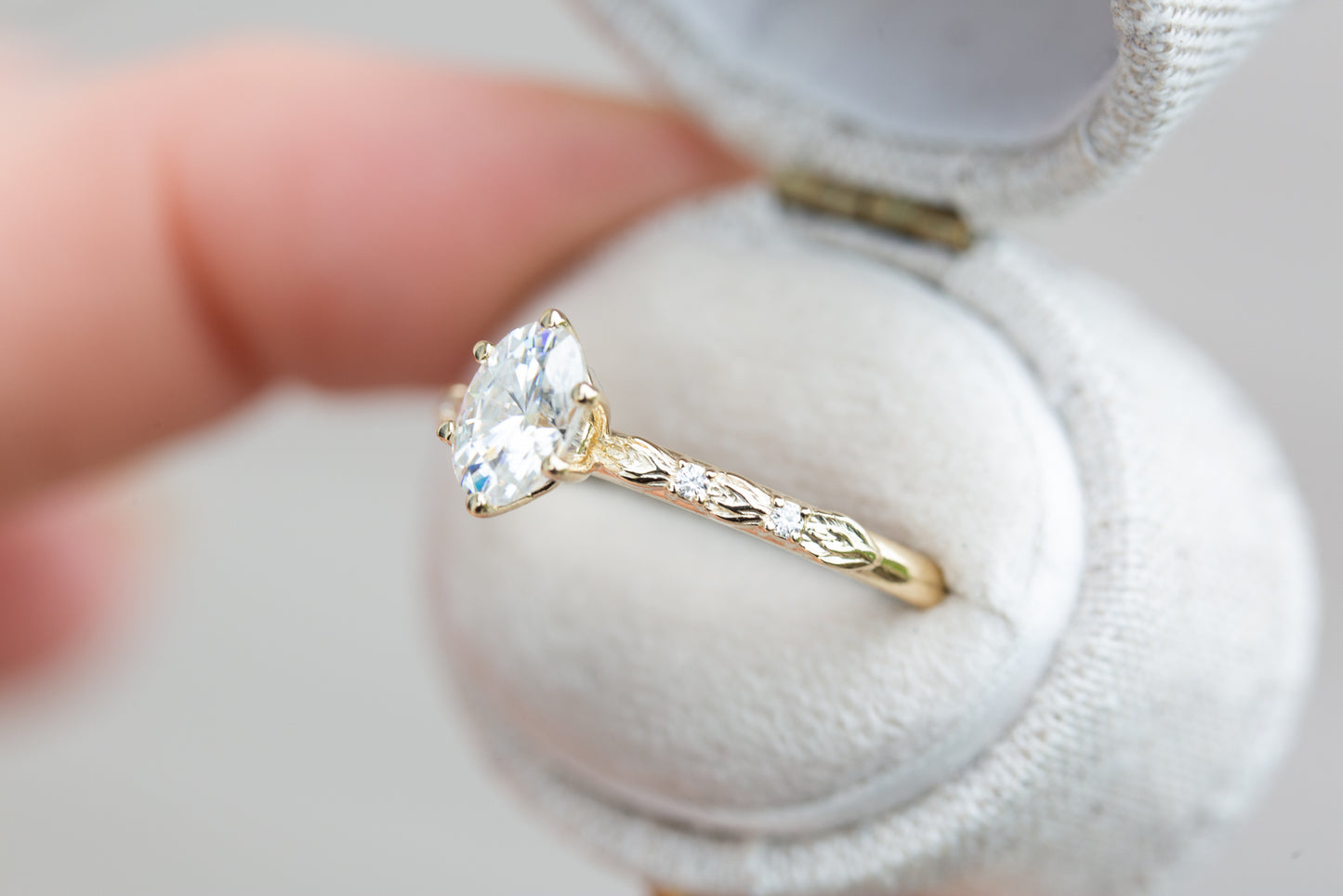 Elvina with oval moissanite