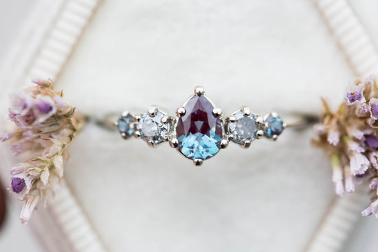 Load image into Gallery viewer, Alexandrite grey diamond cluster ring, five stone ring
