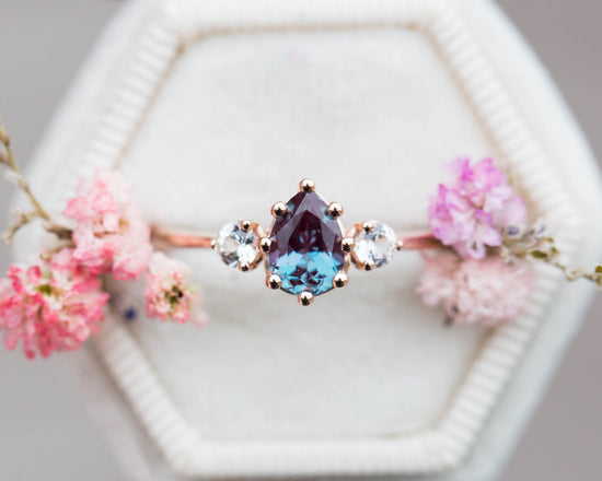 Load image into Gallery viewer, Pear alexandrite and sapphire three stone engagement ring
